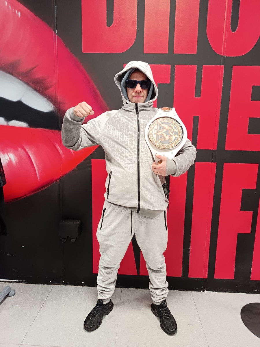 St Valentine Auction - Subzee at Millwoods Wednesday Auction @ The Fox And Goose, Ward End, B8 2NB – 11th February, 2026 7pm the auction starts.

He is from the boxing world, but as an original lyrical rapartee he is trying his hand as an auctioneer. #auction #boxing #millwoods
