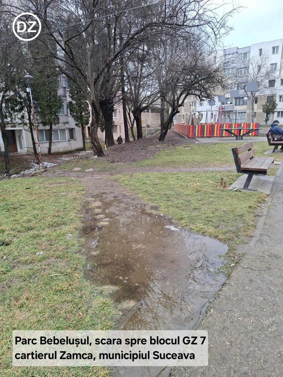 dinuzara's tweet photo. Parcul Bebelușul, scara spre blocul GZ 7, cartierul Zamca, municipiul Suceava https://t.co/lP2uTu4mm7