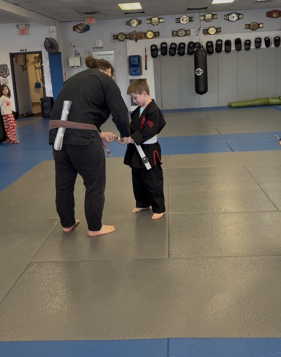 MatKat83's tweet photo. Today at #jujitsu both my son and daughter got stripes! I’m so proud of them. They work really hard and this is a skill that I think will really help them in the future.
#DadLife #DaddyDaughterTime #FatherAndSonTime #ProudDad #Blessed #FamilyTime #Fatherhood #PresentDad #DadMode #Parents