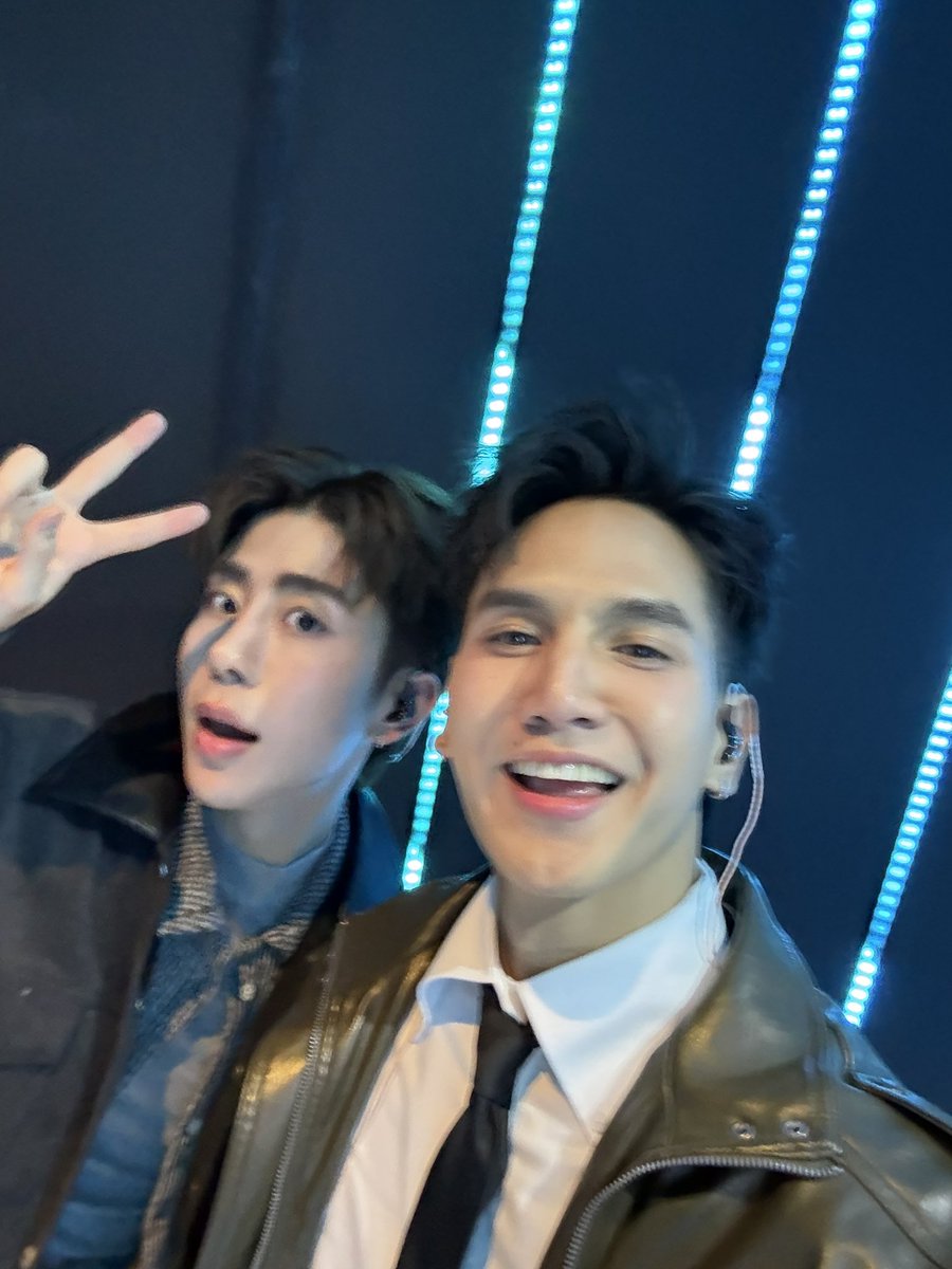 <a href="/yyearps/">คุณลูกค้าคนสำคัญ</a> วันนี้ขอบคุณทุกคนมากนะครับ 
#บีอภิสิทธิ์
#beeapisit