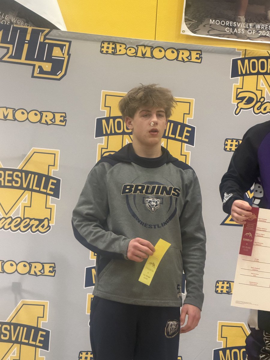 WrestlingBruins's tweet image. Eli Ogle finishes 4th at the Mooresville Sectional and advances to the Evansville Semi-State @triwestsports