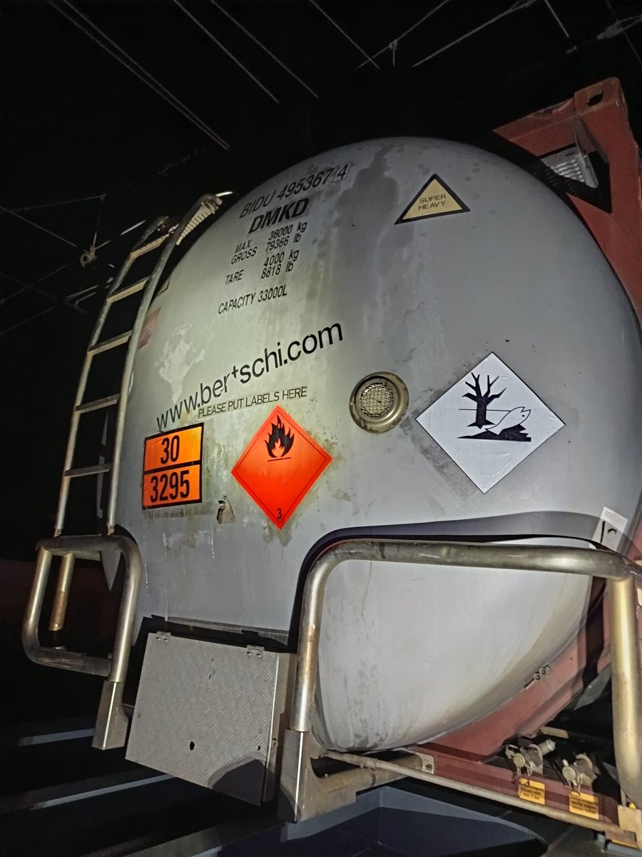 Ayer descarriló un tren de mercancías peligrosas en Irún. Nadie dice nada. Nadie explica nada.