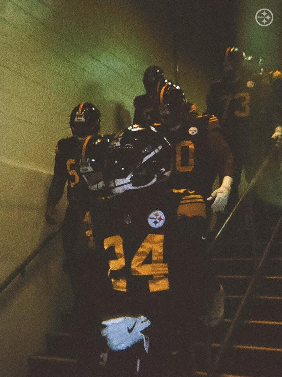 steelers's tweet photo. From the archive 🎞️ https://t.co/jgCqf6mNwS