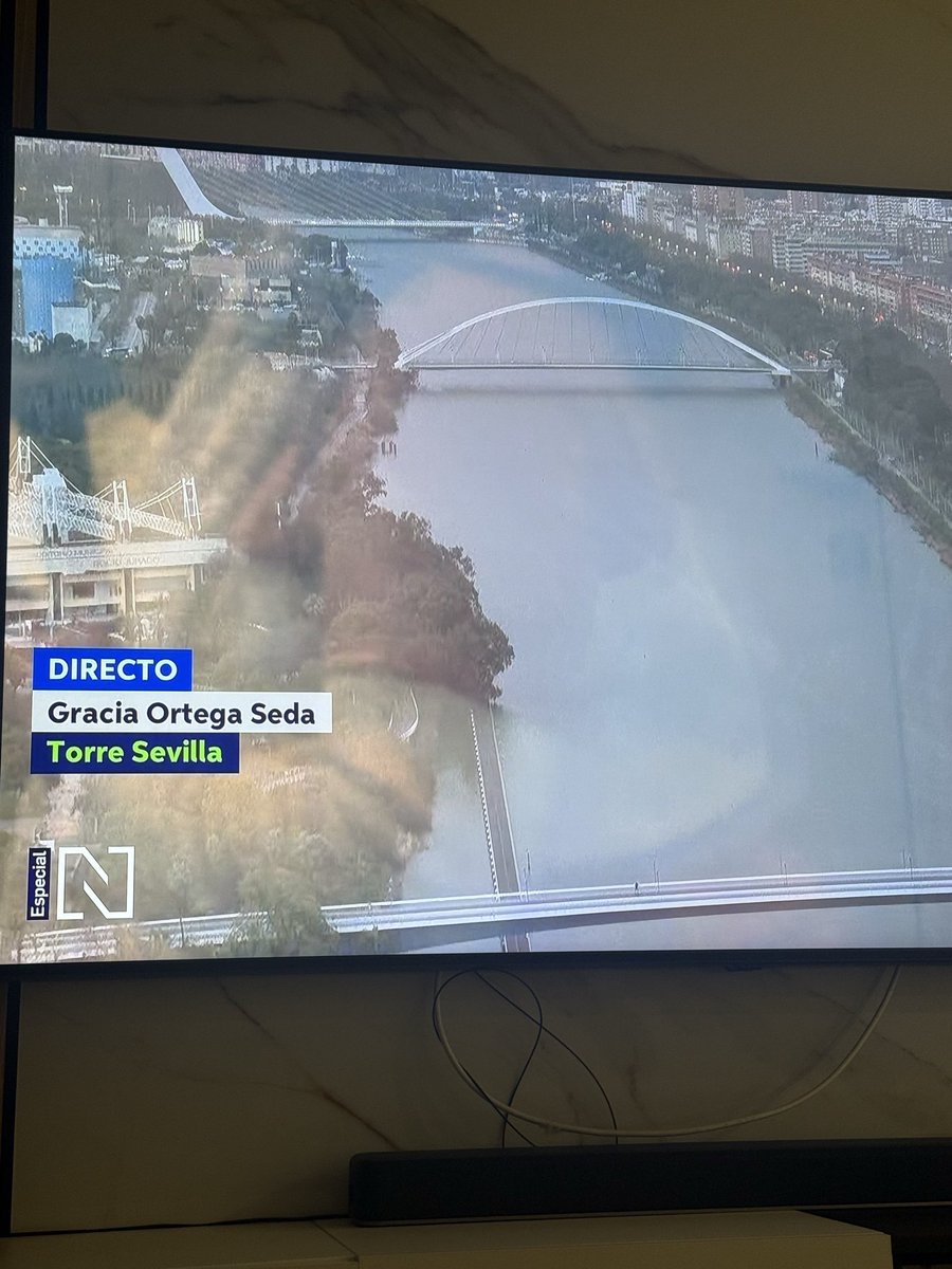 -_-  ALIX  -_- tweet media