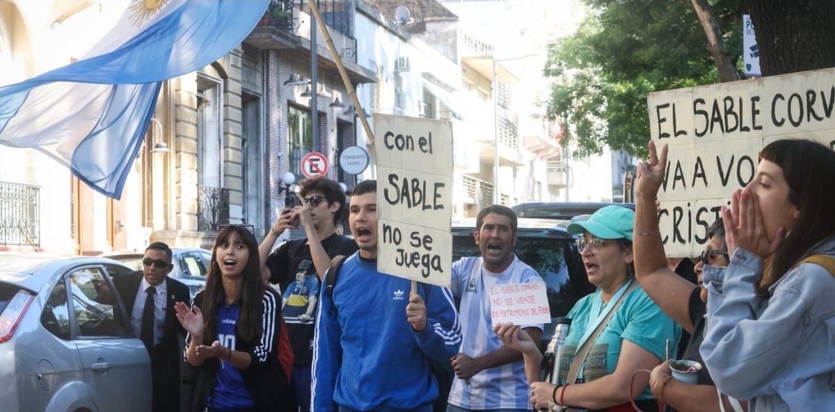 Que homofobicos que son los kukas hermano