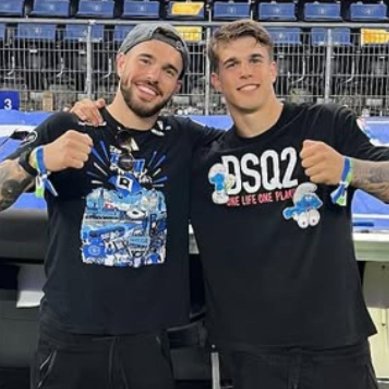 🎙️ Luka Vušković on his brother Mario:

"Of course he’s happy for me, but he should return to the pitch soon himself. 

It hasn’t been easy for him, but credit to him for how he handled everything. He trains every day and I think he’ll come back even better.

If we get the chance