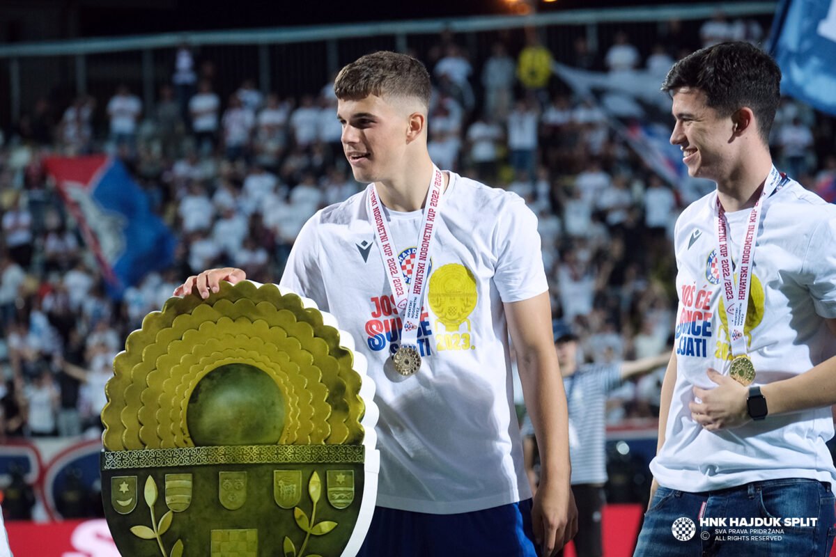 🎙️ Luka Vušković on his long-term dream:

"In ten years? I hope I’ll be at Hajduk. That’s my wish." [tportal]