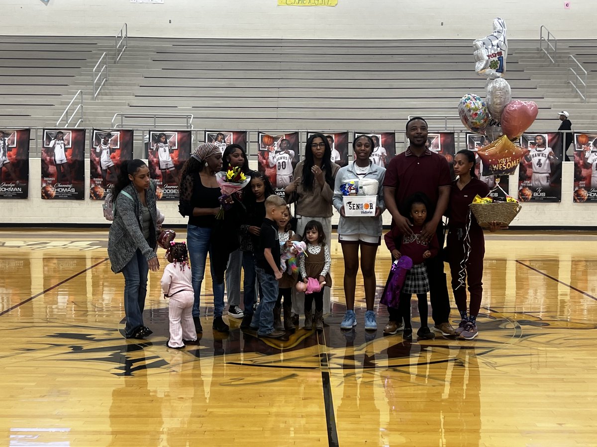 Red Oak Lady Hawks Basketball⛹️‍♀️ tweet media