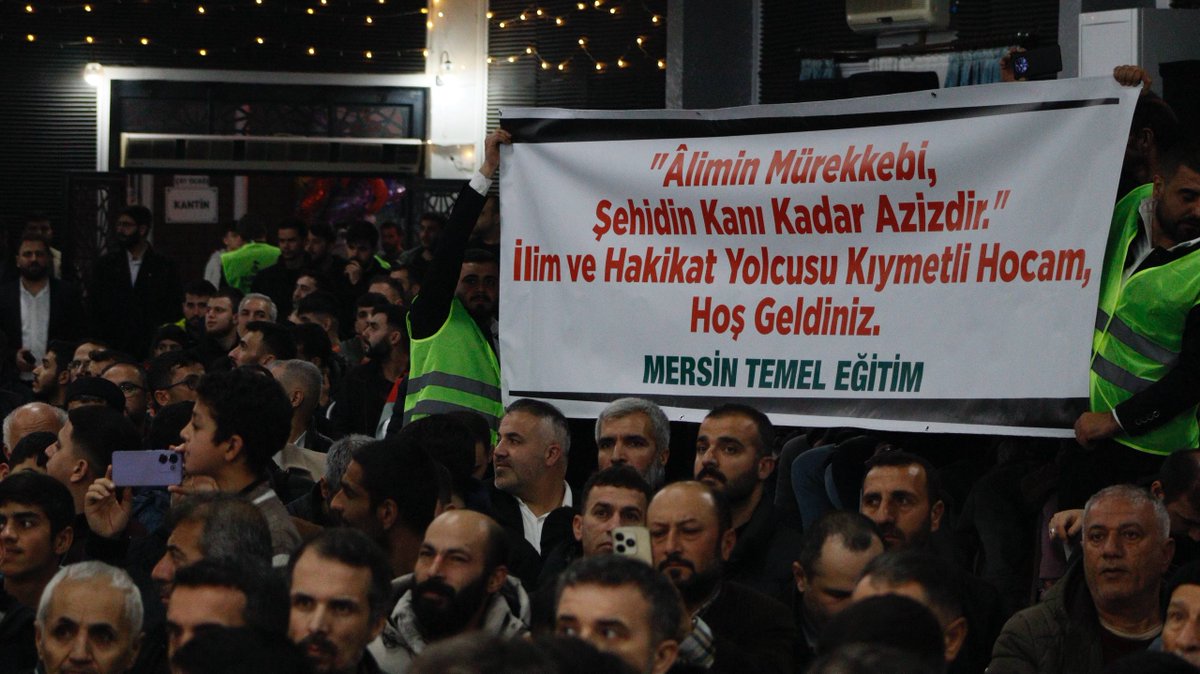 "Âlimin Mürekkebi, Şehidin Kanı Kadar Azizdir."
İlim ve Hakikat Yolcusu Kıymetli Hocamız, Hoşgeldiniz.

AlparslanHoca Mersinde
#FurkanKonferansları