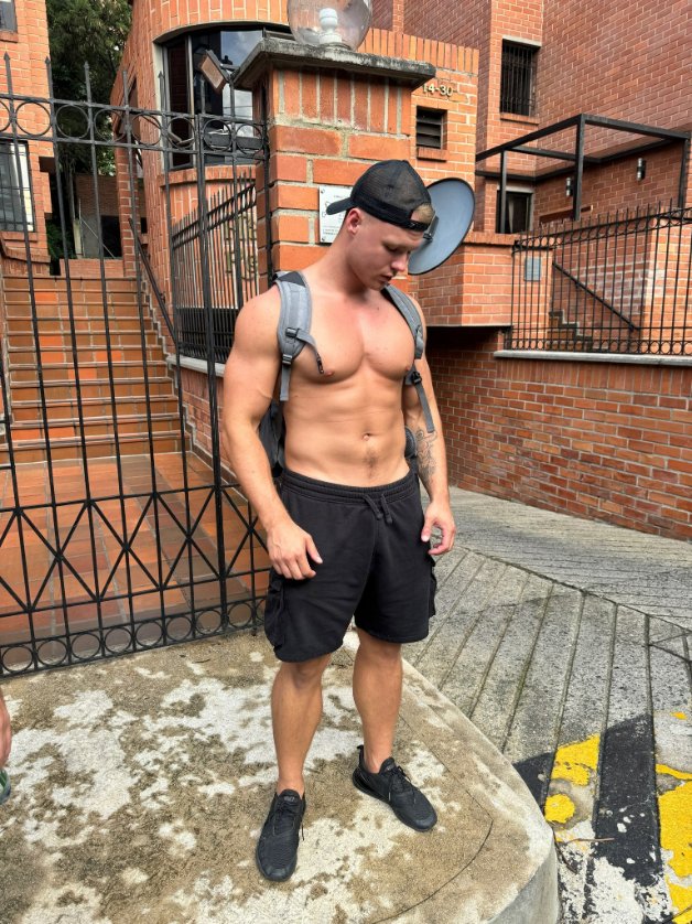 richdaddyjake's tweet photo. Chudai

All content’s here: https://t.co/Y59hOzgTy3 https://t.co/WtIHsecJ2I