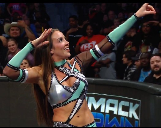 Carisma
Talento puro
Trabajo constante
Y entrega en cada combate

Eso es Chelsea Green, y la gente lo ve cada vez más, debe ser Face ya