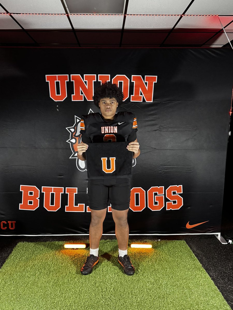 DexterLeverett1's tweet photo. #AGTG After a great visit with @UnionBulldogFB blessed to receive an offer from Union‼️ https://t.co/13MW1CApd0