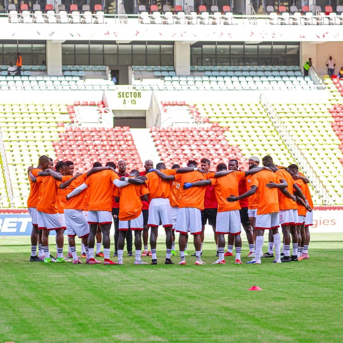 Simba SC Exit CAF Champions League. 🚨🇹🇿

Simba’s campaign in this season’s CAF Champions League ends after a 1-1 draw with Petro Luanda.

With just 2 points from 5 games, their quarterfinal hopes are over, regardless of the final match result.

Tough season, but the giants will