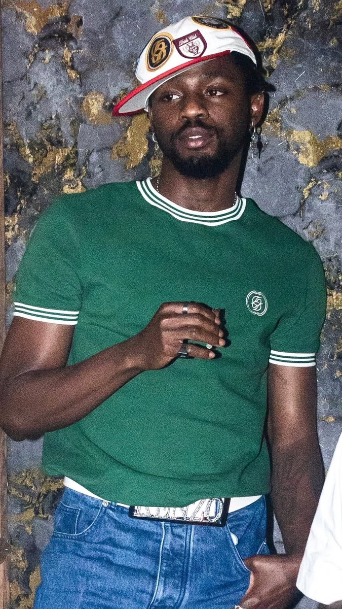 Kellybangs tweet media