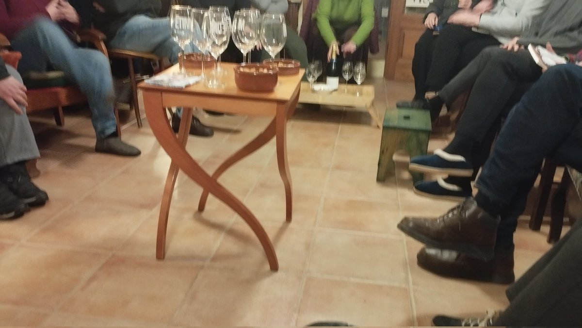 Comencem tertúlia viterària d'hivern al <a href="/centrequimsoler/">Centre Quim Soler</a>. Desgranant els matisos i camins de "La dolçor de viure" de/amb Joan Todó.