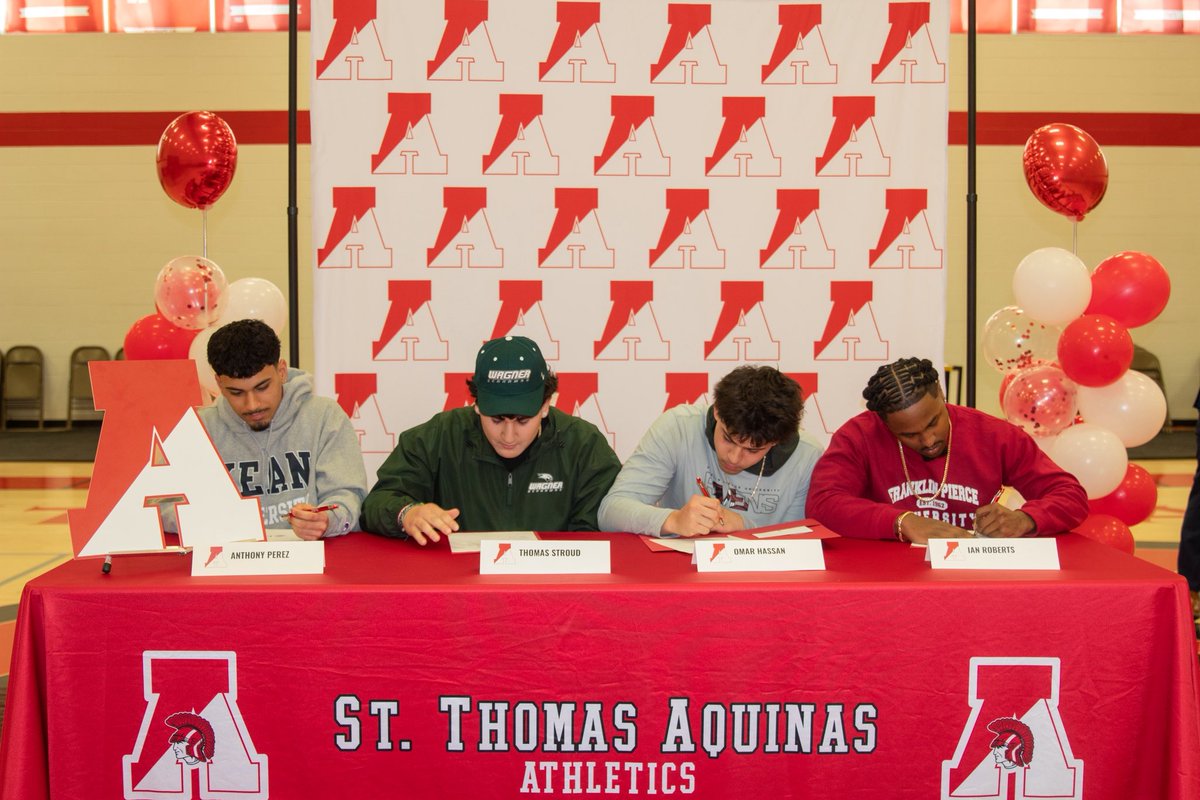 St. Thomas Aquinas Football tweet media