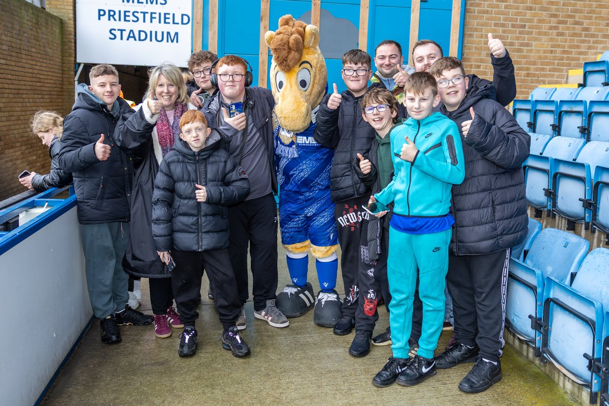 The Trewblu Crew tweet media