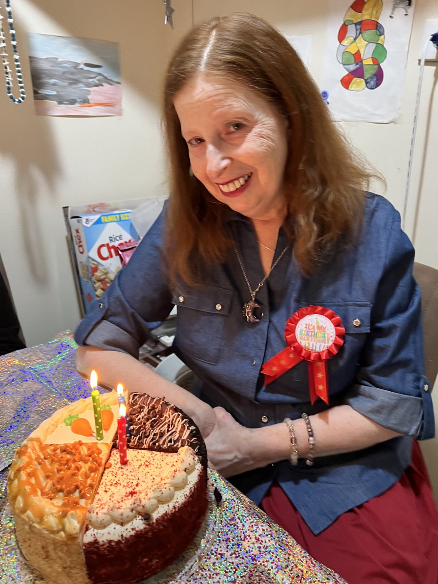 Elkie Six tweet media