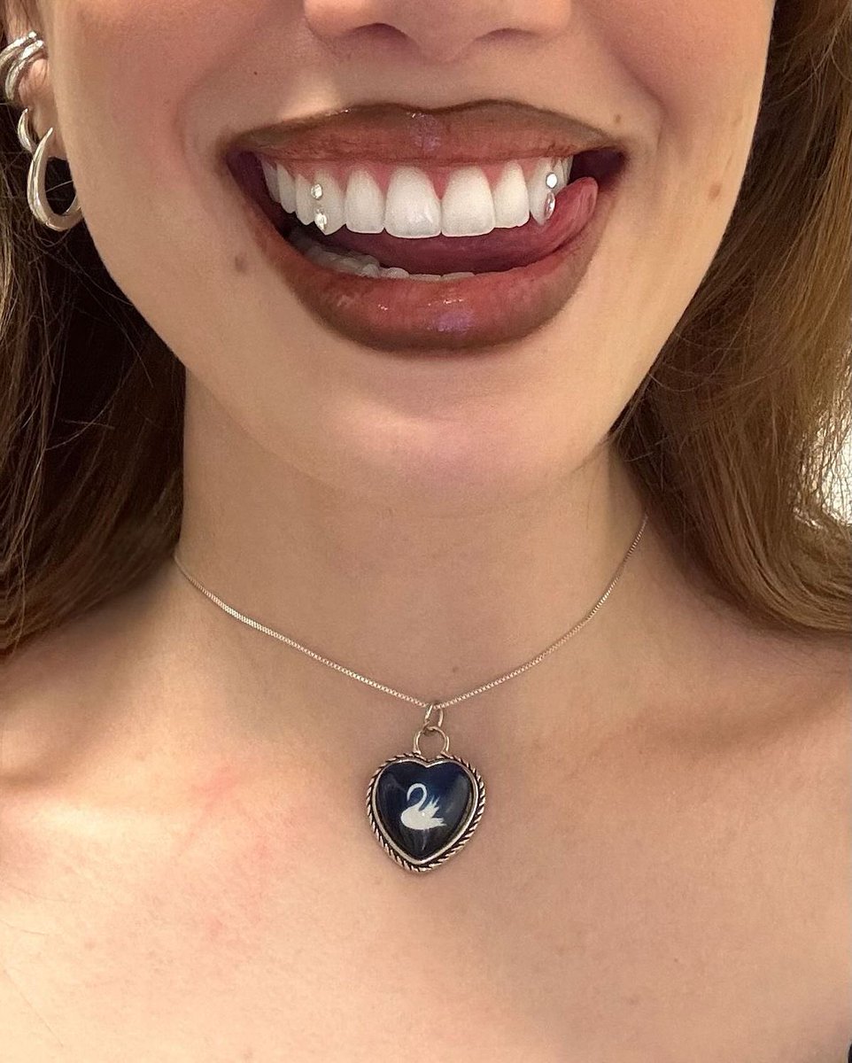 SubMarina tweet media