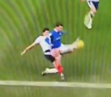 TomPne77's tweet photo. @PORTSMOUTHFCLEE Penalty outside the box? 🤣🤣🤣 behave https://t.co/xkYR6oRa52