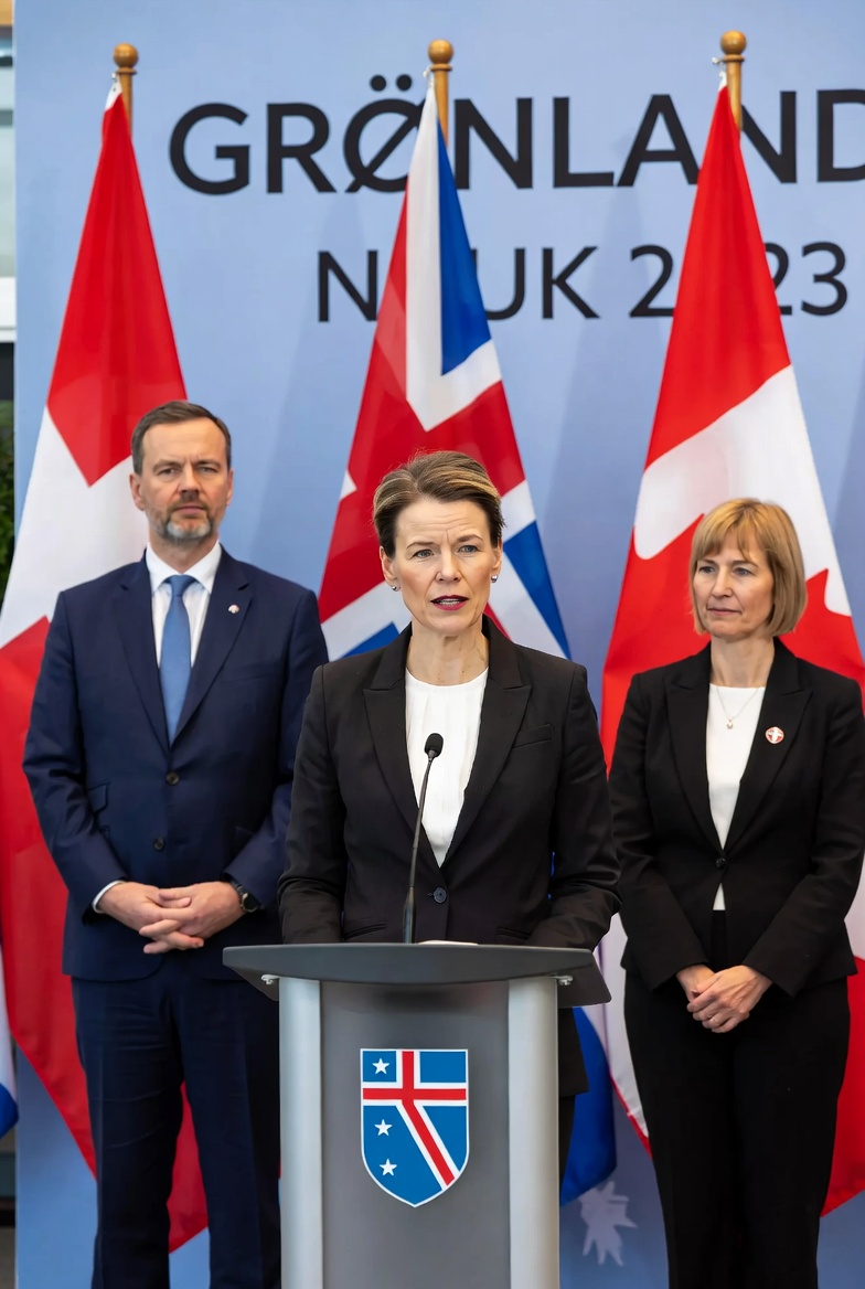 krollarviking's tweet photo. Poll: Is US-Greenland partnership inevitable?
A) Yes—strategic win for all
B) Long negotiations ahead
C) Greenland stays independent
Reply with your take + 🐻❄️ if you're riding NORTH! Join the Krollar Vikings. $GROLAR live 👇
#Grolar #greenland #Trump #RareEarth https://t.co/EFmOR6MnIF
