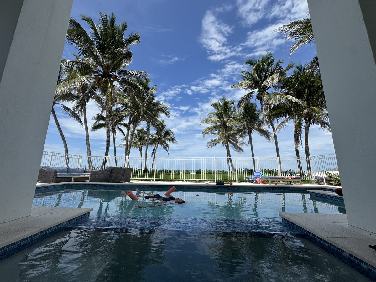 “Winter earned its respect. Now bring me the sun.” 🇺🇸