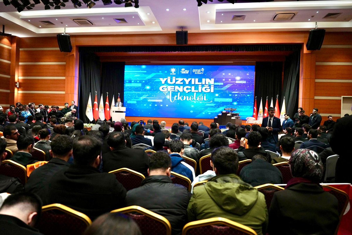AtasehirAkGenc's tweet photo. İstanbul AK Parti İl Binamızda düzenlenen “Yüzyılın Gençliği Teknoloji Programı”na, AK Parti Ataşehir Gençlik Kolları olarak katılım sağladık. Program kapsamında Sanayi ve Teknoloji Bakanımızı ağırlamanın gururunu yaşadık.
GENÇLİK AK PARTİ’DE 🚀🚀🚀 https://t.co/AWN79Jvrse