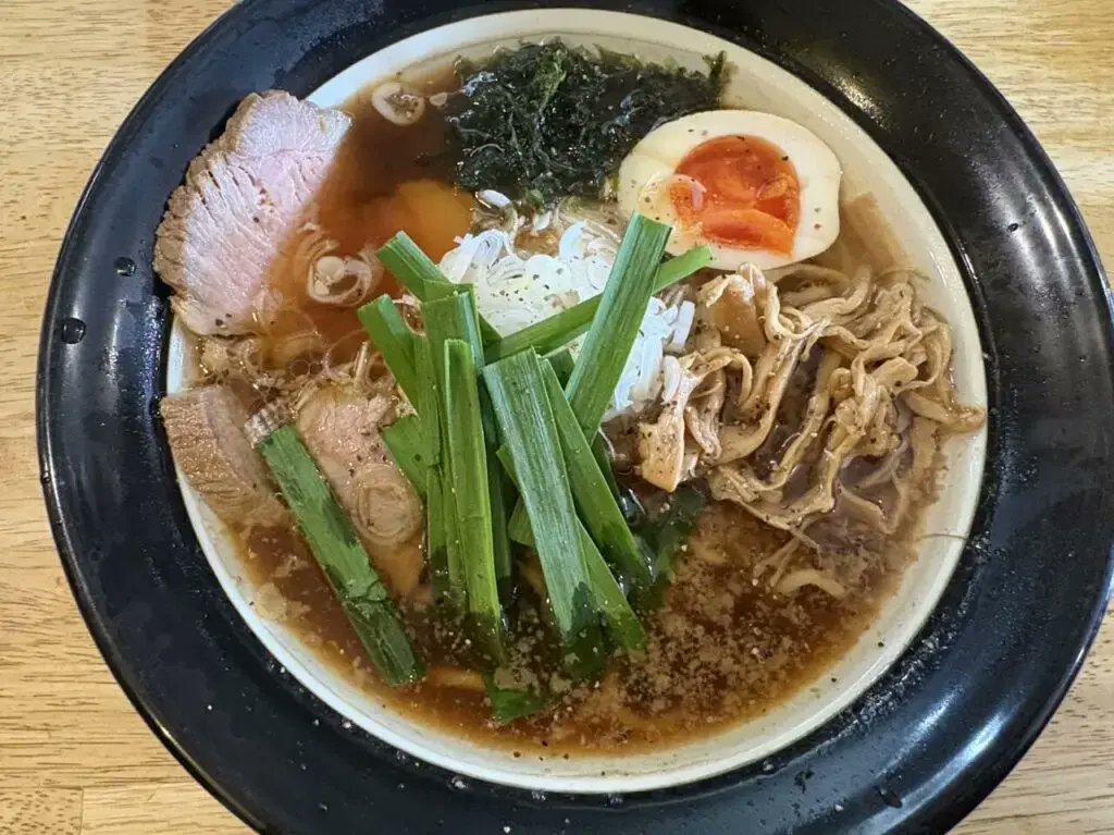大阪市東淀川区】1月で12周年を迎えたラーメン屋「KÜCHE」を訪問。季節