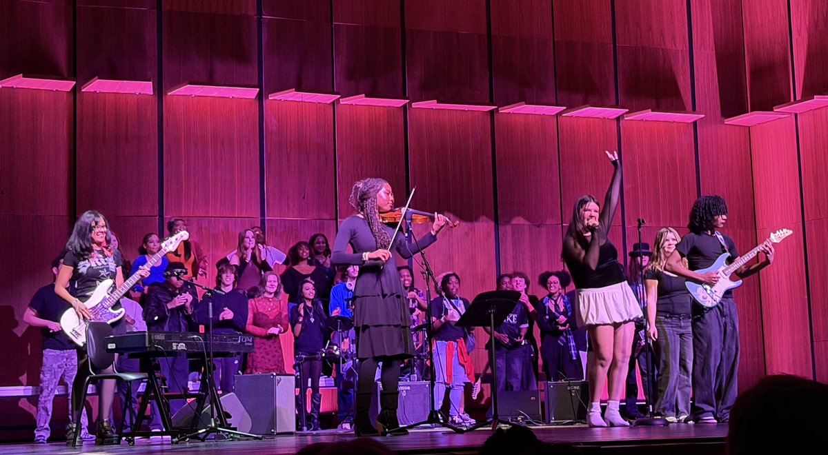 Rebecca Williams tweet media