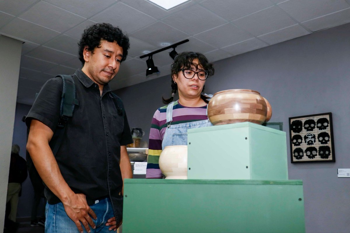 BJAlcaldia's tweet photo. Te invitamos a la exposición  “Percibir la materia. Artesanos contemporáneos” Una muestra que invita al público a apreciar una selección de obras artesanales realizadas con materiales de alto valor artístico y cultural. Hasta el 23 de febrero en la Casa de Cultura El Periodista. https://t.co/Iukoy7eXkf
