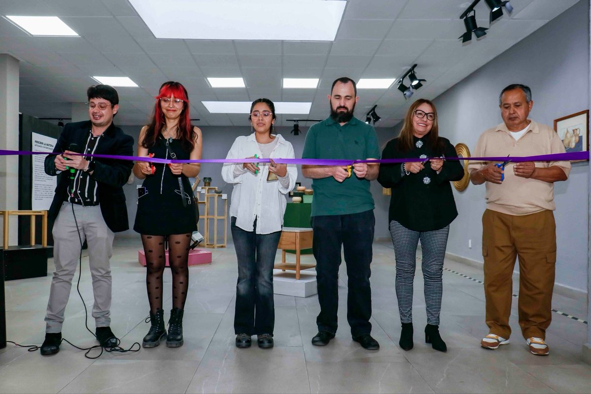 BJAlcaldia's tweet photo. Te invitamos a la exposición  “Percibir la materia. Artesanos contemporáneos” Una muestra que invita al público a apreciar una selección de obras artesanales realizadas con materiales de alto valor artístico y cultural. Hasta el 23 de febrero en la Casa de Cultura El Periodista. https://t.co/Iukoy7eXkf