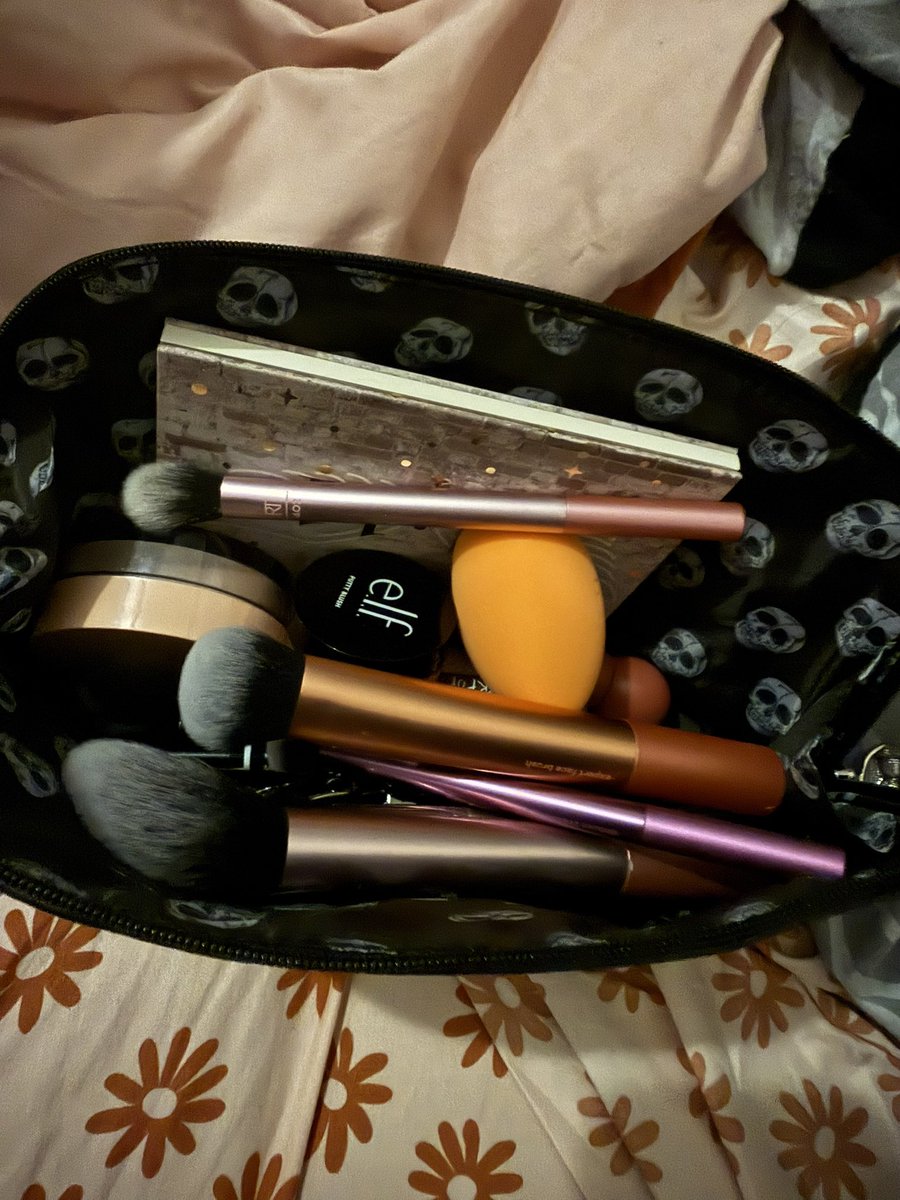 💾Cyb3rR3ina👑 tweet media