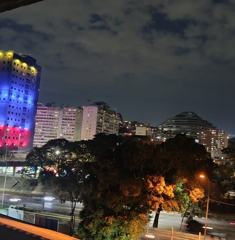 🚨 ¡ÚLTIMA HORA VENEZUELA! 🚨🇻🇪

URGENTE — ¡LO ÚLTIMO! 🇻🇪 🇺🇸

AHORA 🚨 Sin luz el Centro de Torturas de REHENES POLÍTICOS Helicoide. <a href="/ReporteYa/">Reporte Ya</a>