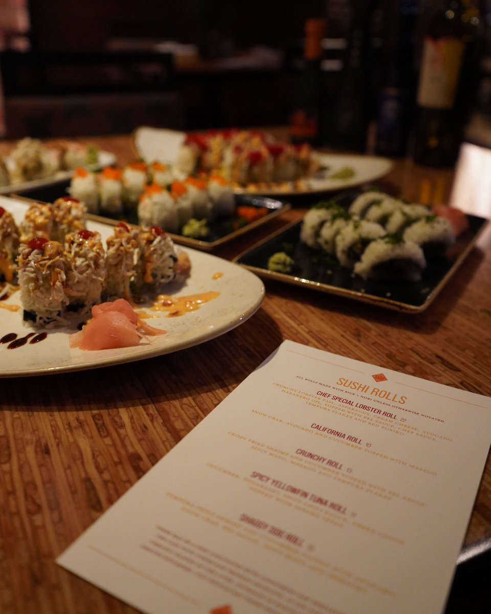 LAubergeBR's tweet photo. Sushi me rollin' they hatin' 😎
Red Lotus is serving fresh, handcrafted sushi rolls every night. Tag your sushi crew to let them know!
#SushiNight #BatonRougeEats #RedLotus #SushiTime https://t.co/8viWs02je4