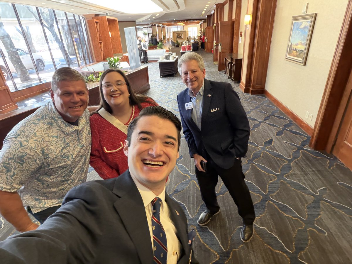 texashannahbeth's tweet image. Such a great Q1 @texasgop meeting! Loved catching up with so many familiar faces and spending time with friends who are all-in for Texas🤠