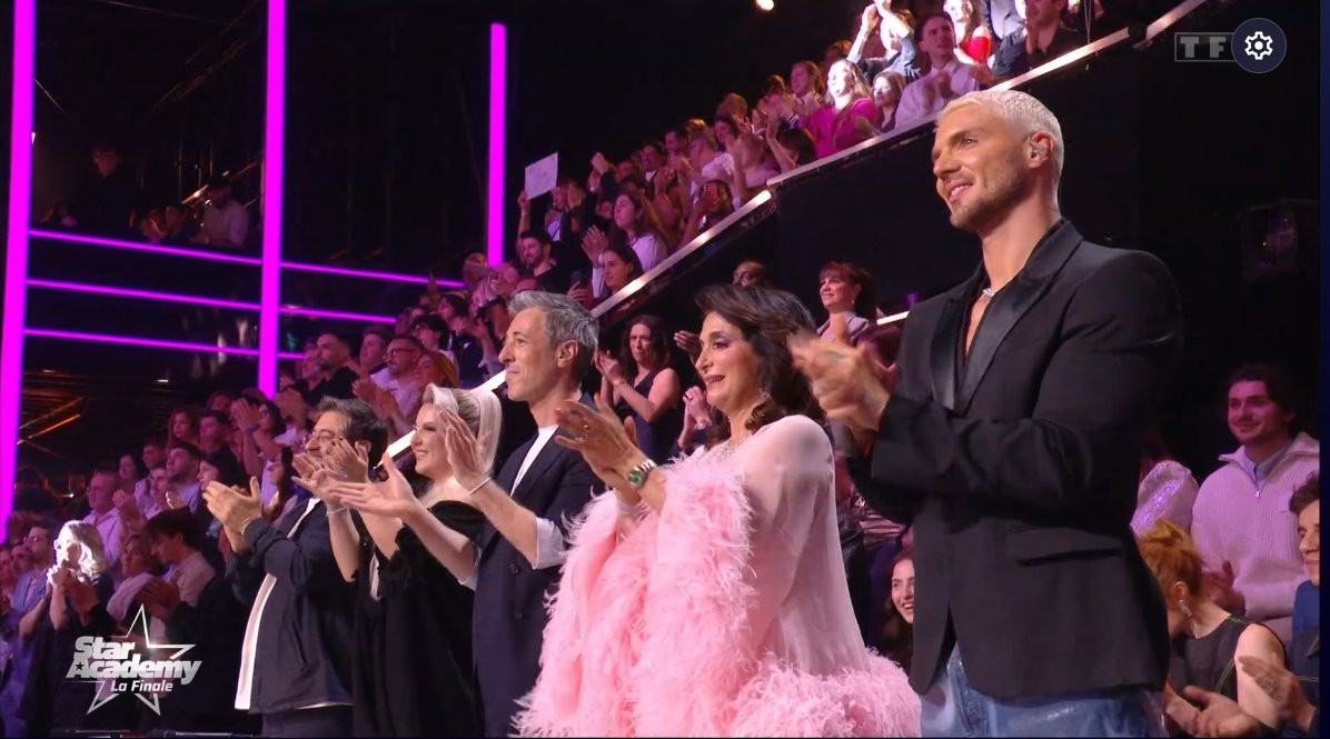 viralvxrd's tweet photo. C'est Ambre qui à gagner avec 59 % des suffrages c'est ce que l'on voulait #StarAcademyLeLive https://t.co/C0jB6idEoe
