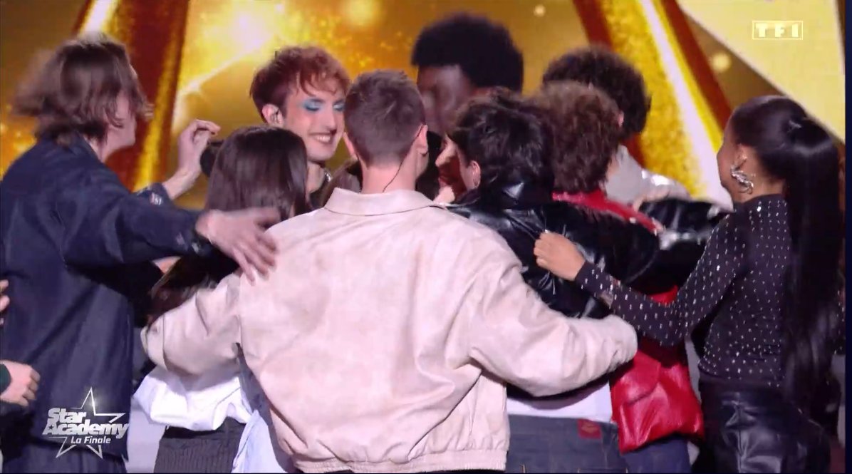 viralvxrd's tweet photo. C'est Ambre qui à gagner avec 59 % des suffrages c'est ce que l'on voulait #StarAcademyLeLive https://t.co/C0jB6idEoe