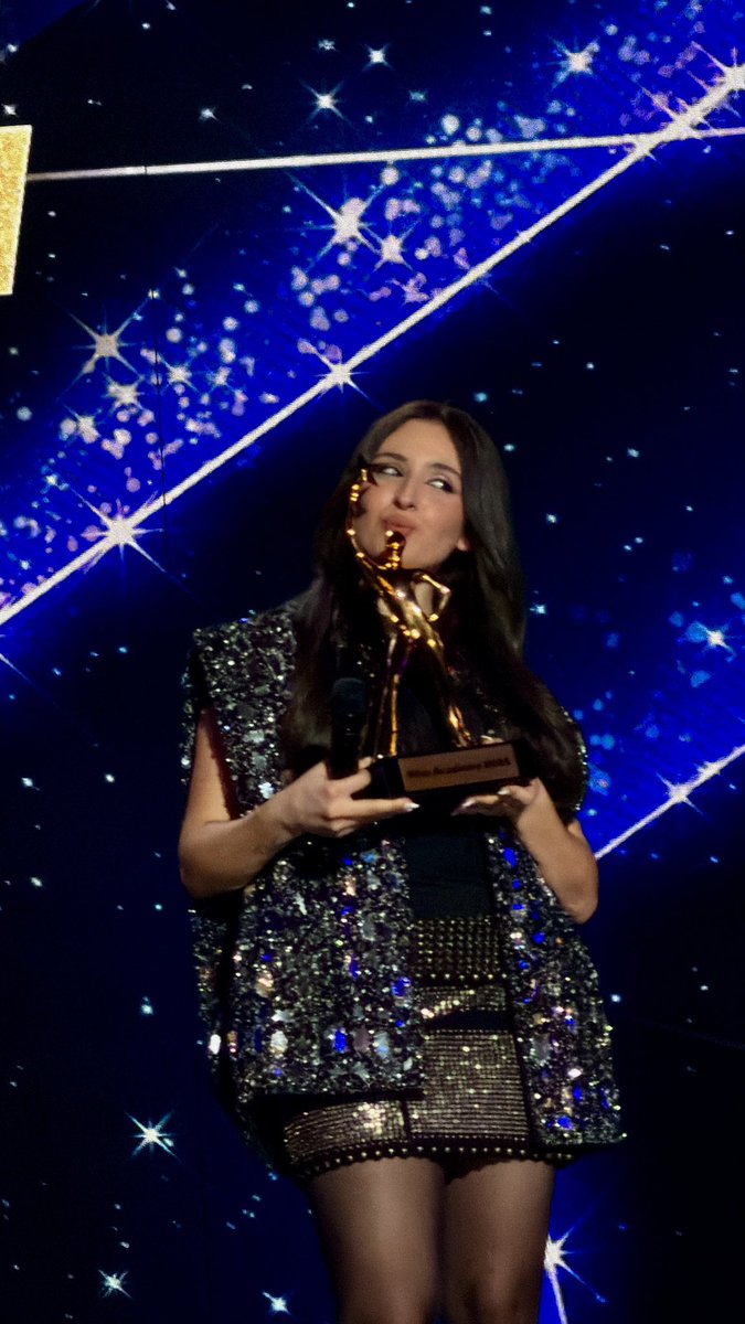 chanelle tweet media