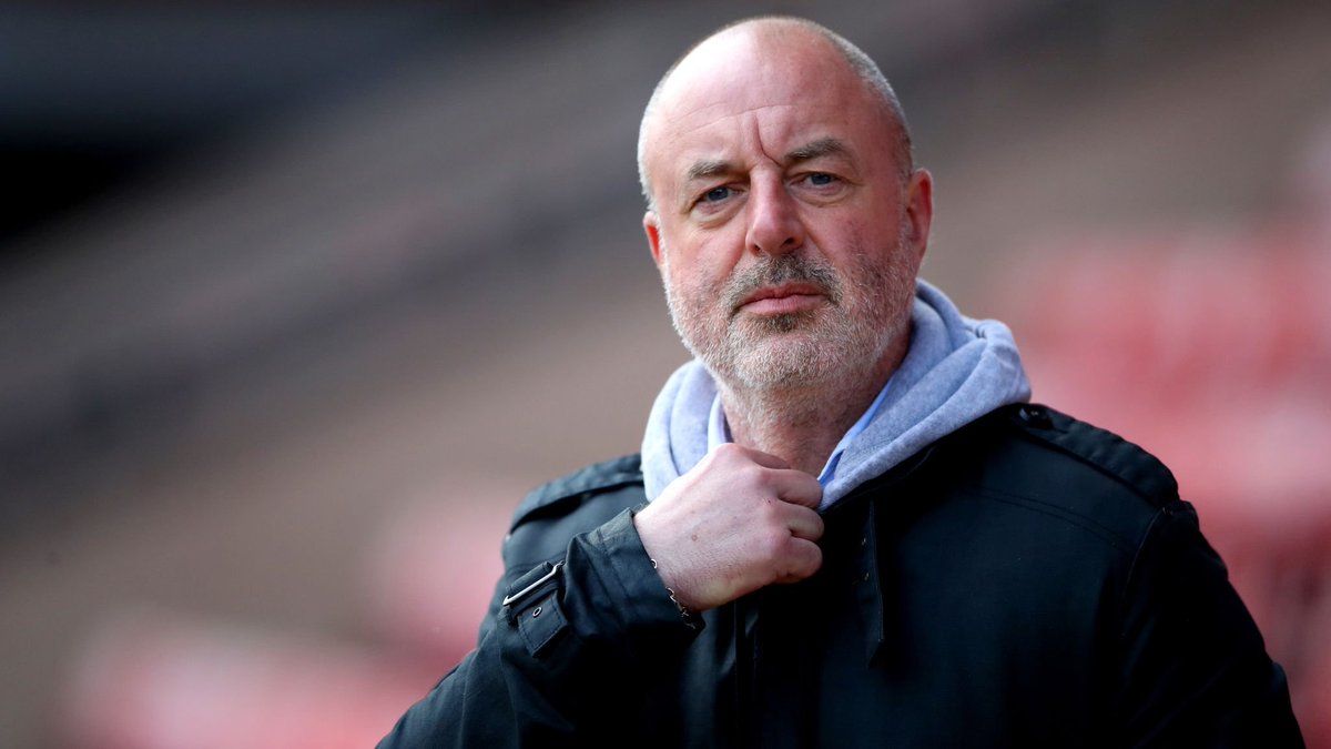9deanu5's tweet photo. @LaticsOfficial Only one man for the job https://t.co/cf4lUfX5OQ
