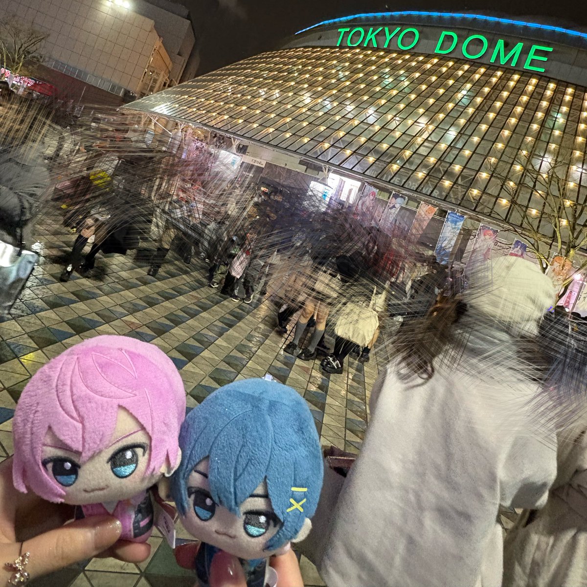 lll___rus's tweet photo. すとふぇす1日目お疲れ様でした‼️
終始可愛いとかっこいいでとっても楽しいライブでした(՞ ܸ. .ܸ՞)"
なーくんでてきた時はびっくりしたけど、久しぶりに6人揃ってのライブで感動しました߹𖥦߹👍🏻💘
幸せな時間をありがとう︎💕︎
2日目のライブも頑張ってください🥰

 #すとふぇす
 #すとふぇす2026 https://t.co/Se8ntrC0OB