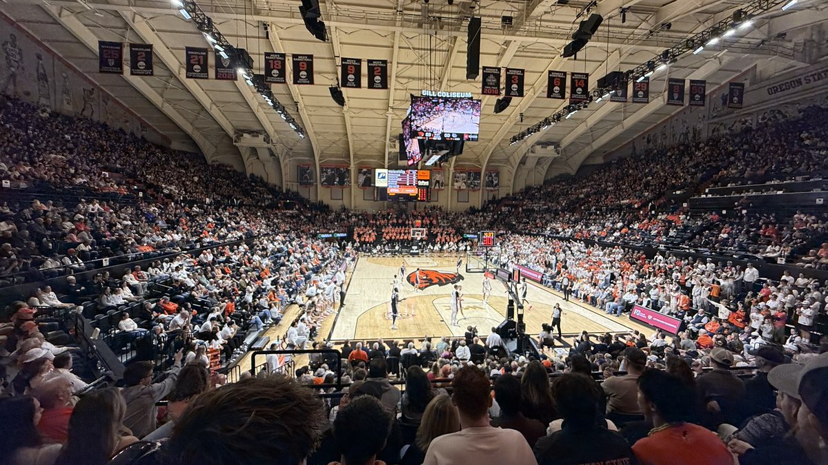 This is the most people I’ve seen here in a long time.  Gill is a great environment when packed!  Go Beavs!