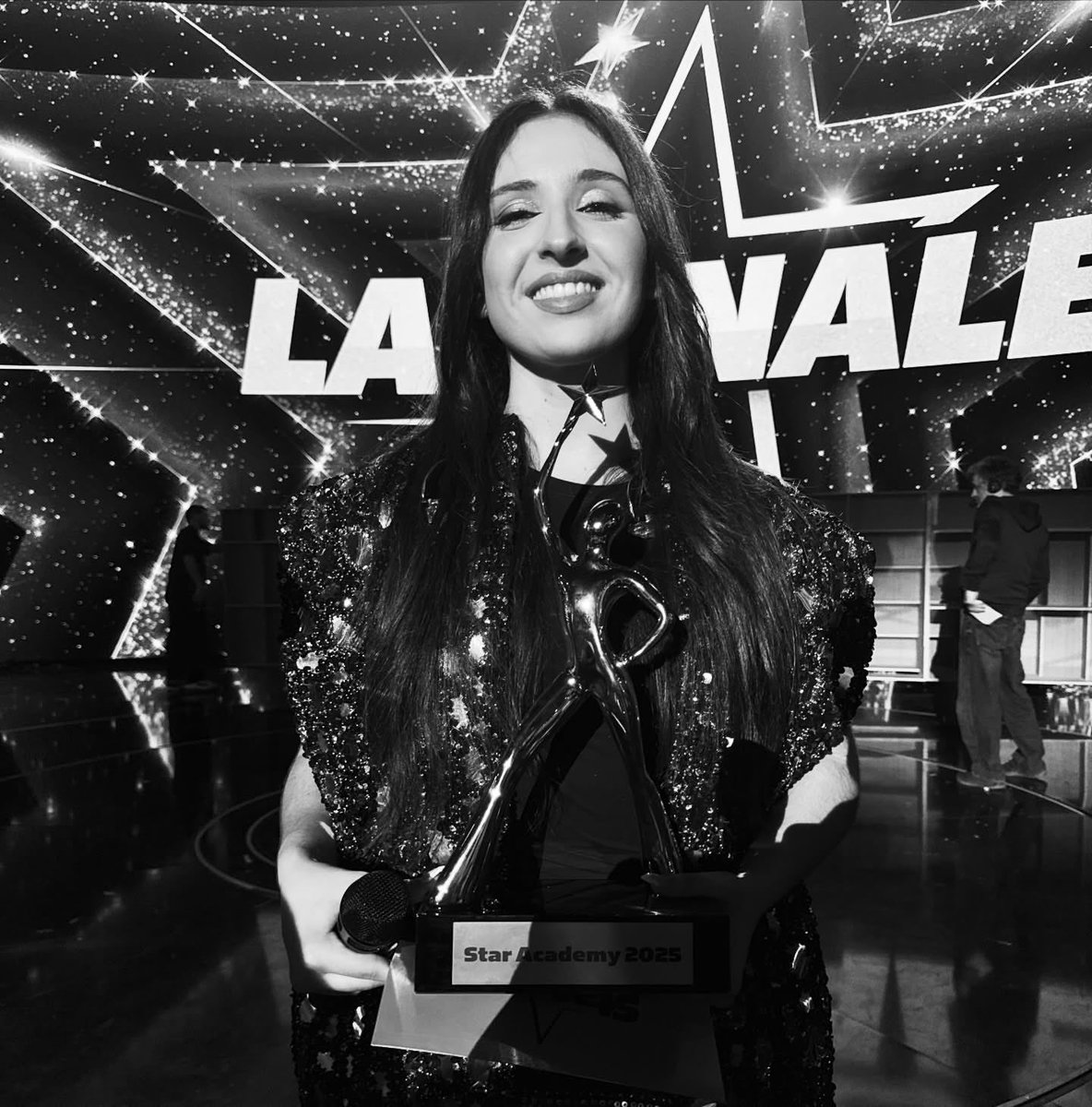 Jenifer N9 Source tweet media