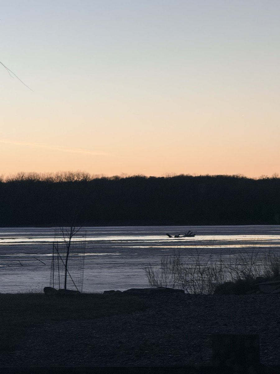SteveLundy's tweet photo. The Platte river is peaceful now. Let’s hope it stays that way in the days ahead! #rivers #nature https://t.co/8Qm9EsQ16b