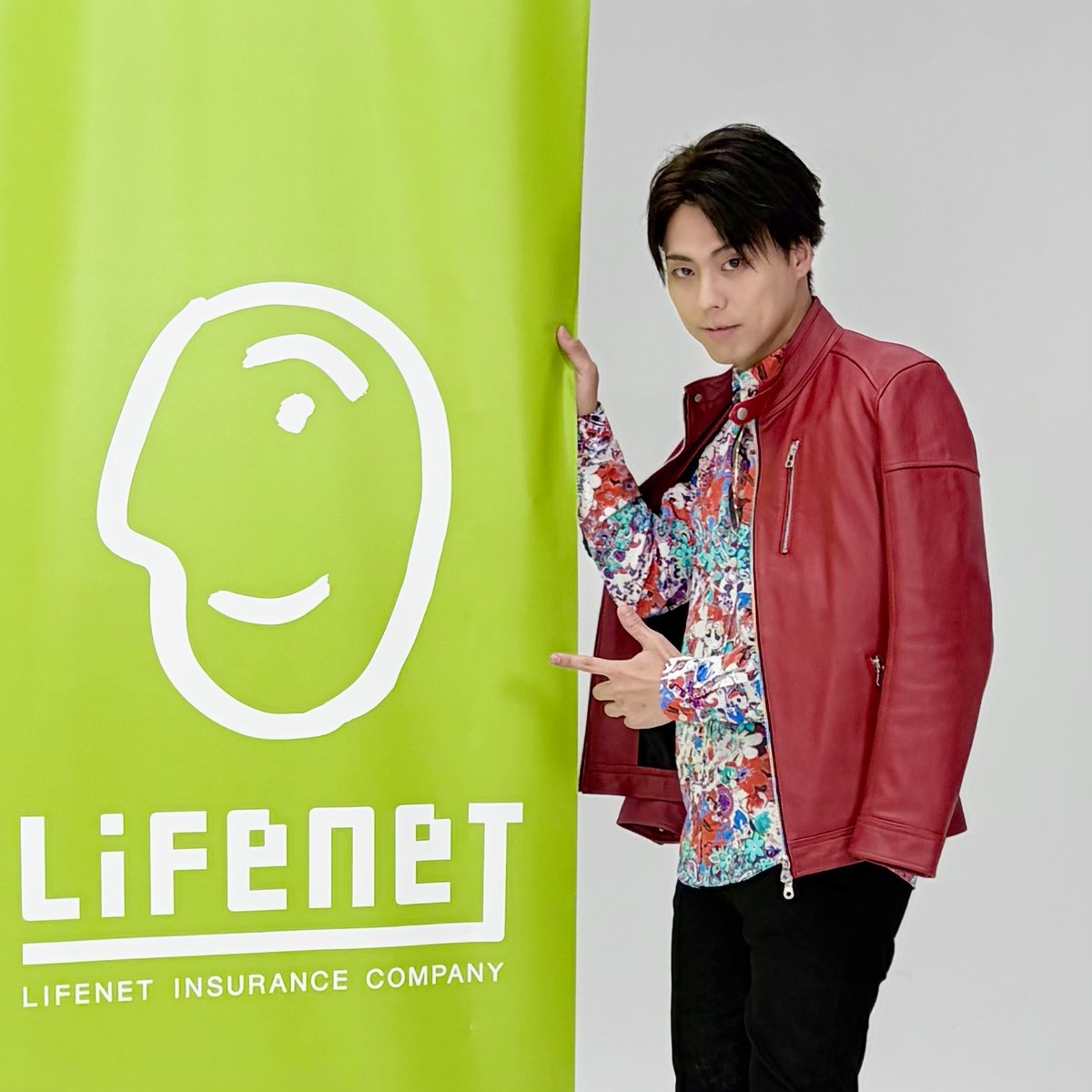 おはようございます。日曜のアサ⛄都内も積雪の朝となりました❄️
2月も毎週日曜は元気に笑いをお届けしてまいります☺️リアタイ視聴ができる方はぜひ！
見逃した場合もライフネット生命のYouTubeでお楽しみいただけます～✨
さて、本日は撮影時のオフショットシリーズ。小野塚さんチラからのどーん！