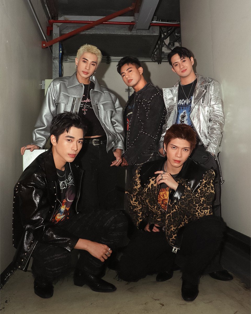 bgyo_ph's tweet image. #BGYO | ASAP presents All2GetherKapamilya: Grand Pasasalamat Photo Series

Such a divine moment to perform in front of our FRESH Kapamilyas! Maraming maraming salamat po! 🙌

And don’t forget, ‘FRESH’ drops on Feb.19, 9PM PHT!

Follow our social media pages for more information:…