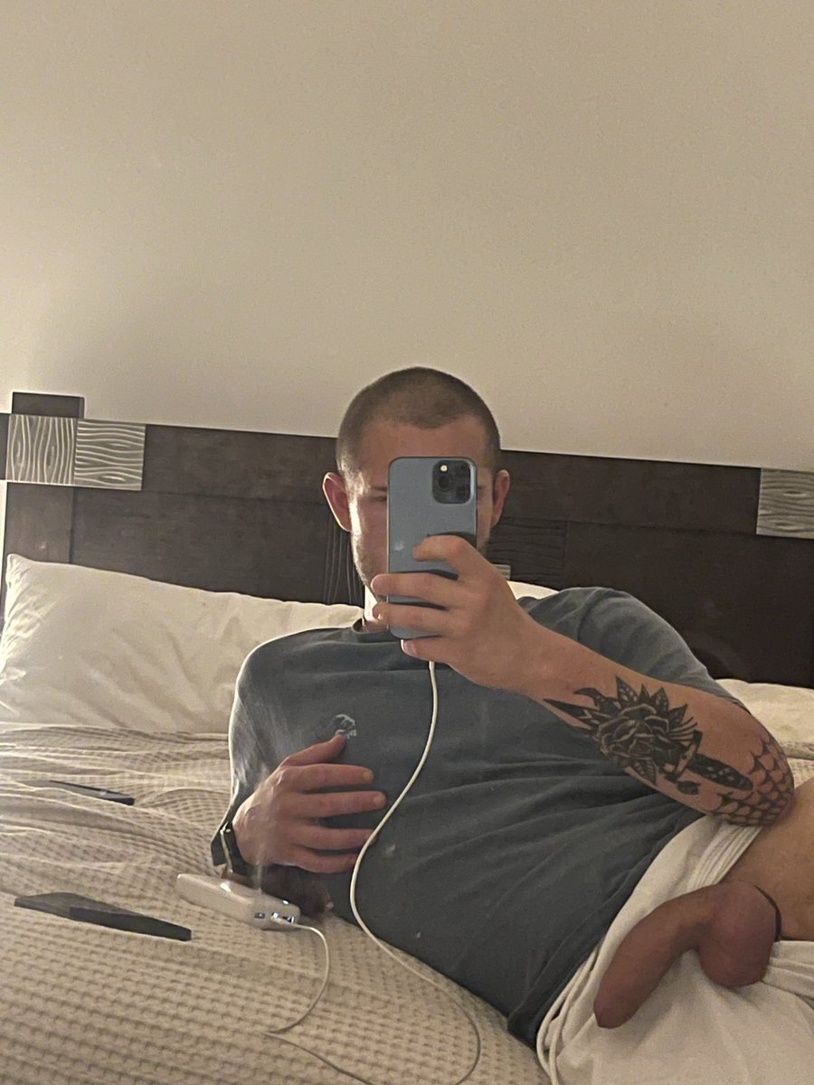 AleXXXFrasierr's tweet photo. Thick in all the right places https://t.co/iDvkHa79Y8