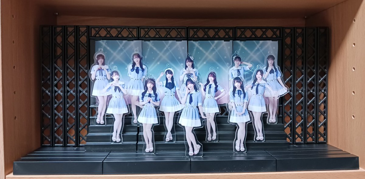 ニアジョイ #いま月は満ちる メンバー12人のアクスタ届いたので 以前の