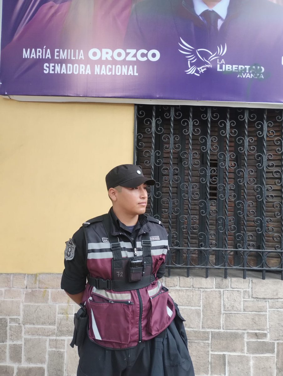 Urgente, agresión en la marcha 7F de Salta 😡
Una militante del MST fue herida en la cabeza por la policía de Salta. 🧵