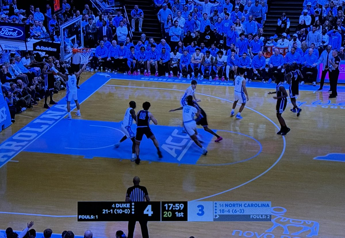 ltccarver's tweet photo. #UNCvsDuke It’s on! @UNC
@GoHeels #GoHeels @UNC_Basketball https://t.co/ek546QKYrw