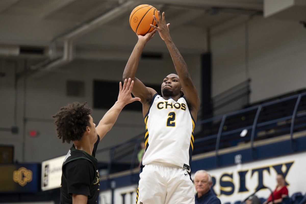 ucoathletics's tweet photo. BRONCHOS WIN!

Central Oklahoma beats Missouri Western 75-70 in overtime! Nwankwo led the way with 22 points!

@UCOMBB x #RollChos https://t.co/FnshOTwAjI